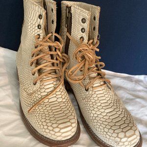 Womens Boots Steven"FREEBIRD''